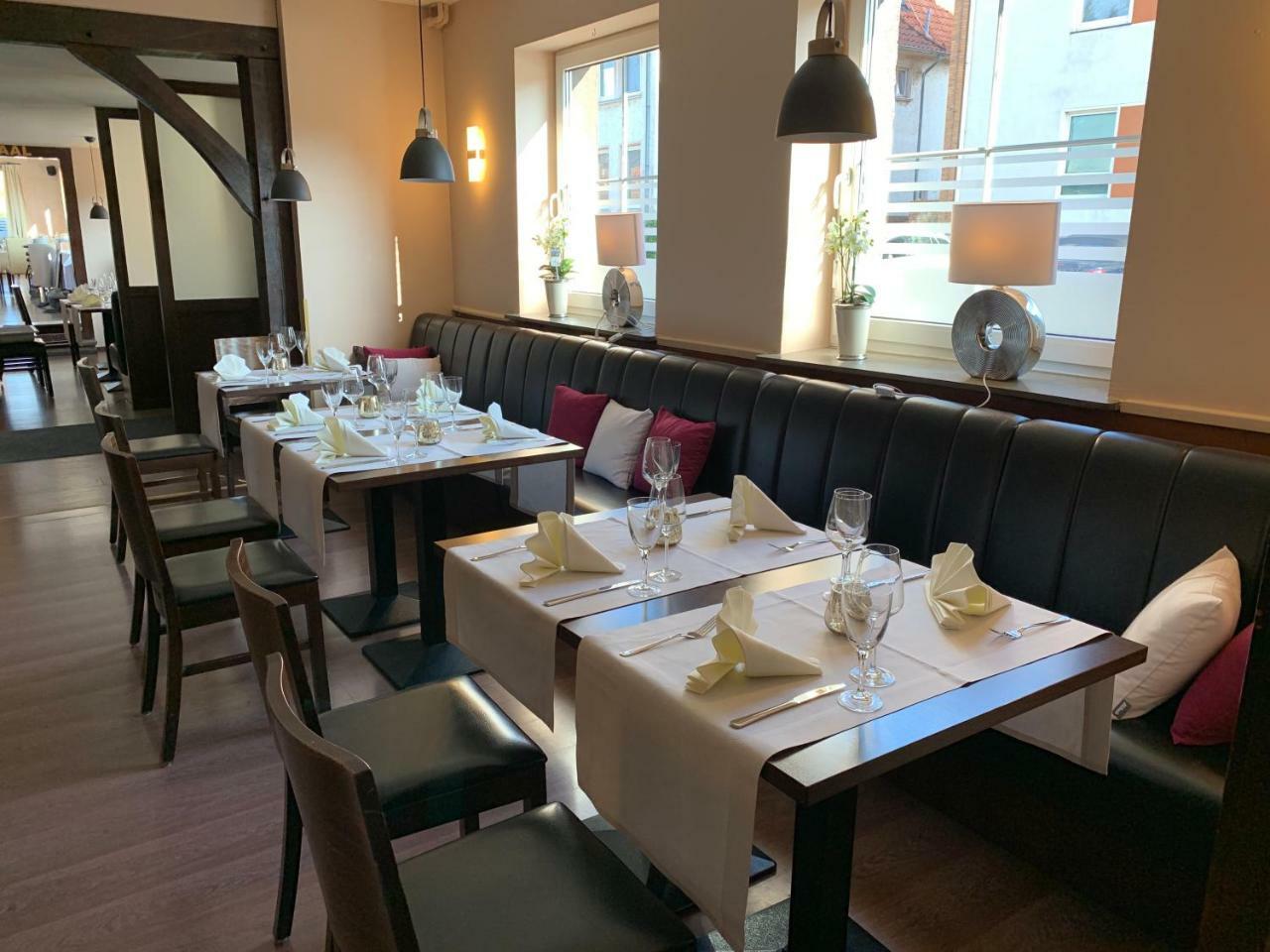 Hotel Und Restaurant Pinkenburg Wennigsen ภายนอก รูปภาพ