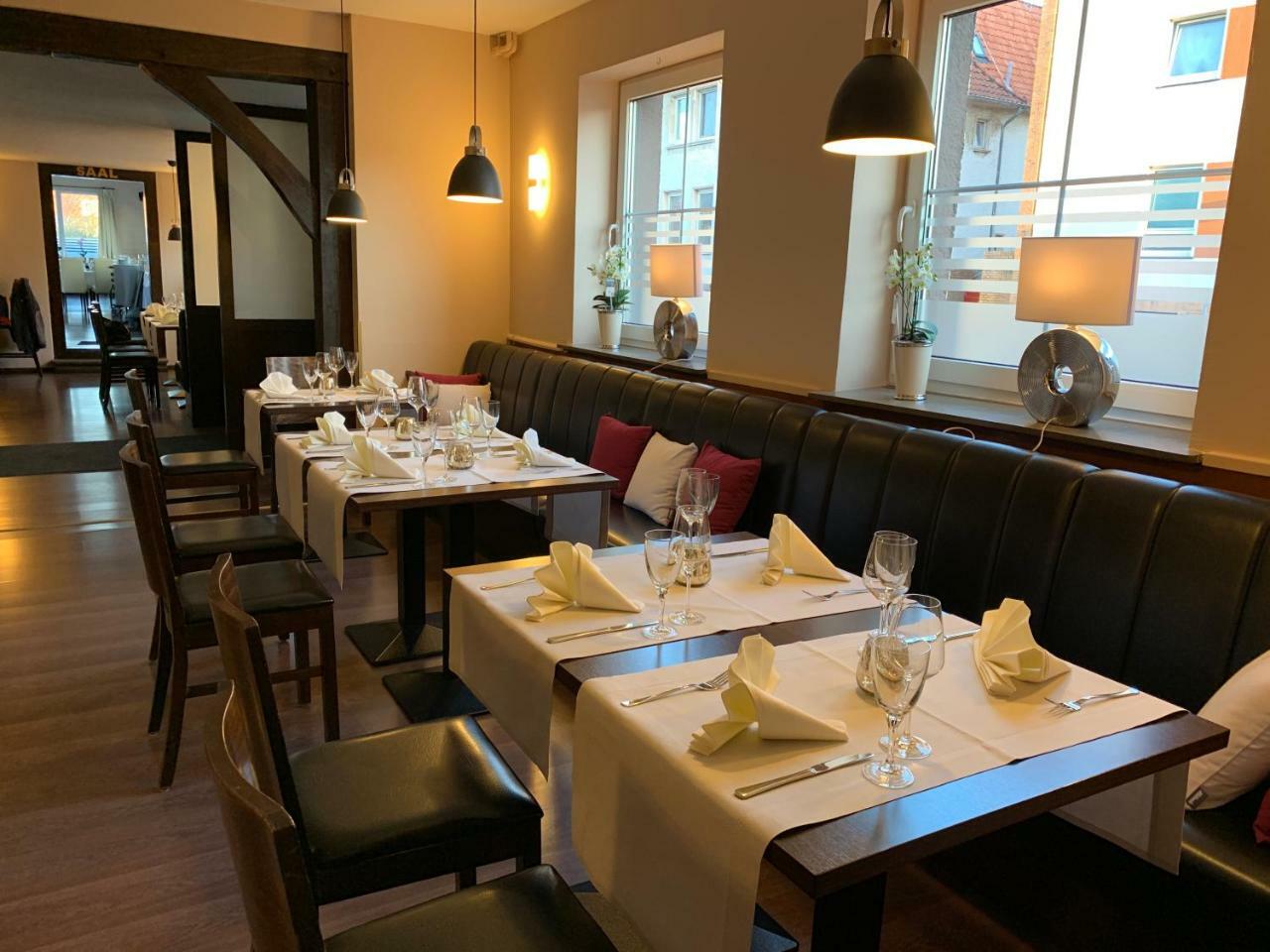 Hotel Und Restaurant Pinkenburg Wennigsen ภายนอก รูปภาพ